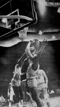 1977-1978 Basketball Pictures #1