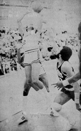 1977-1978 Basketball Pictures #14