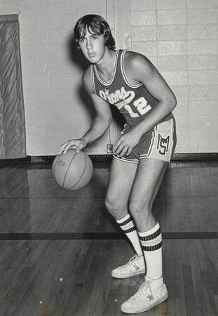 Men's Basketball 1976-1977 #12
